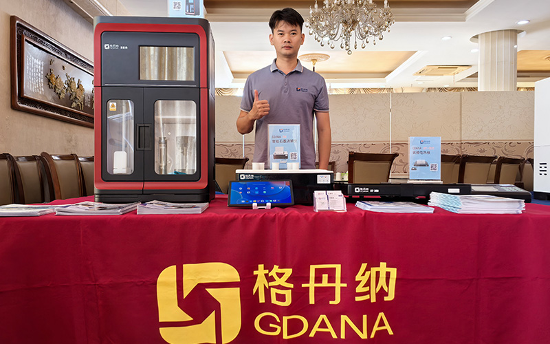 免水全自動凱氏定氮儀，以及微波消解儀、智能石墨消解儀和實驗電熱板