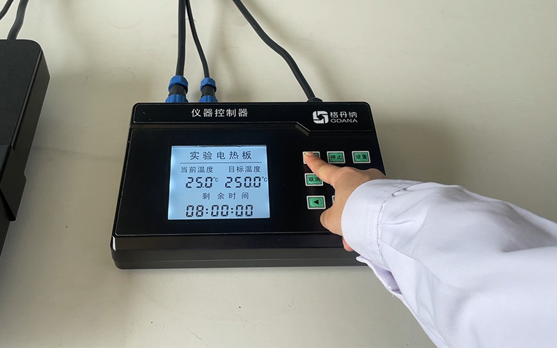 實驗電熱板